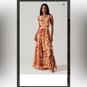 ASTR Noya Floral Maxi Dress - Rust yellow floral / S, Noya Floral